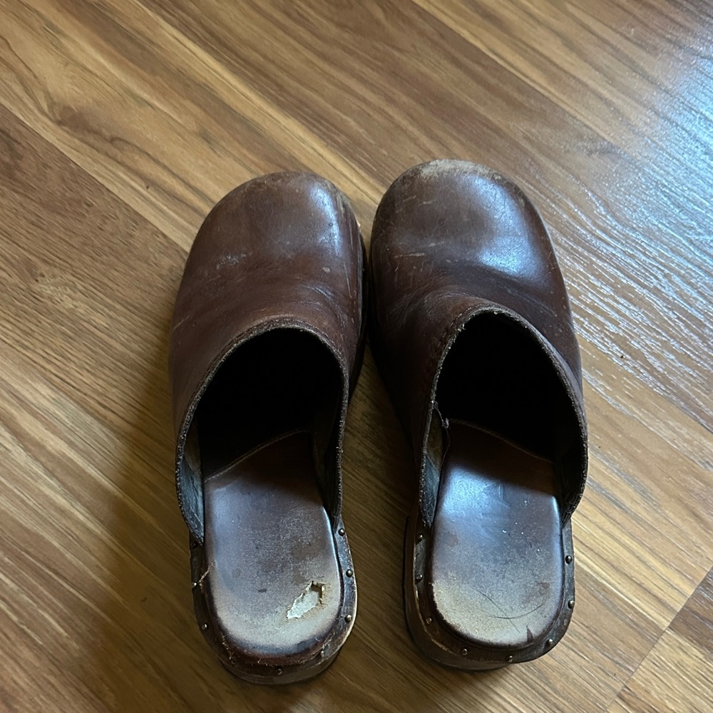 Mia Brown Leather Clogs